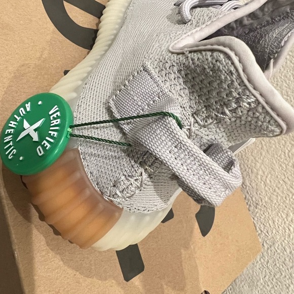 Authentic Yeezy Boost 350 Sesame size 4.5